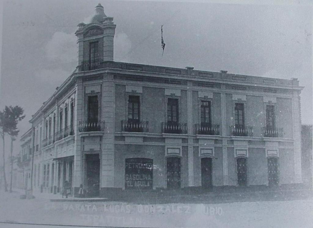 Hotel Estancia Real Tepatitlan de Morelos Exterior photo