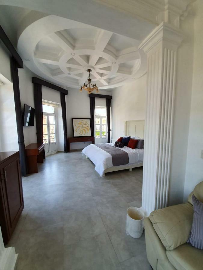 Hotel Estancia Real Tepatitlan de Morelos Exterior photo